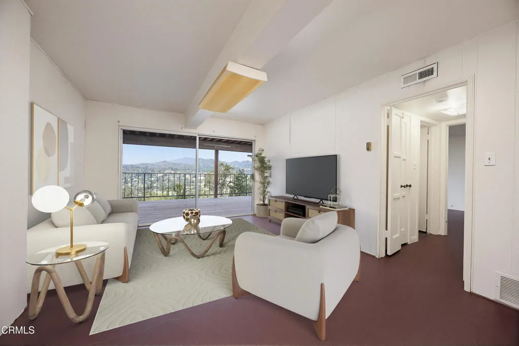 Family Room VS