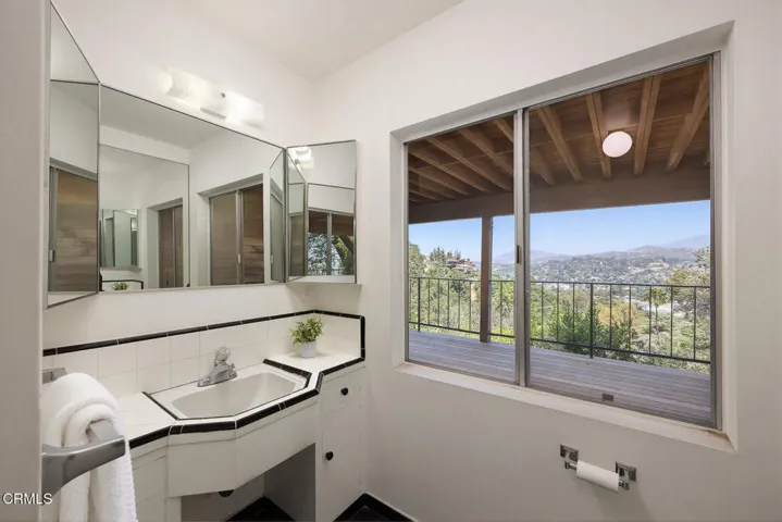 3/4 Bath