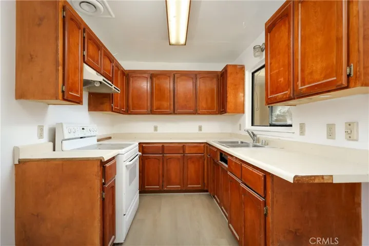 1109 W Lumber Street, Lancaster, California 93534