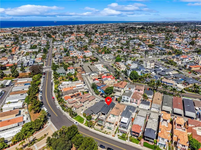 621 Frankfort Avenue, Huntington Beach, California 92648