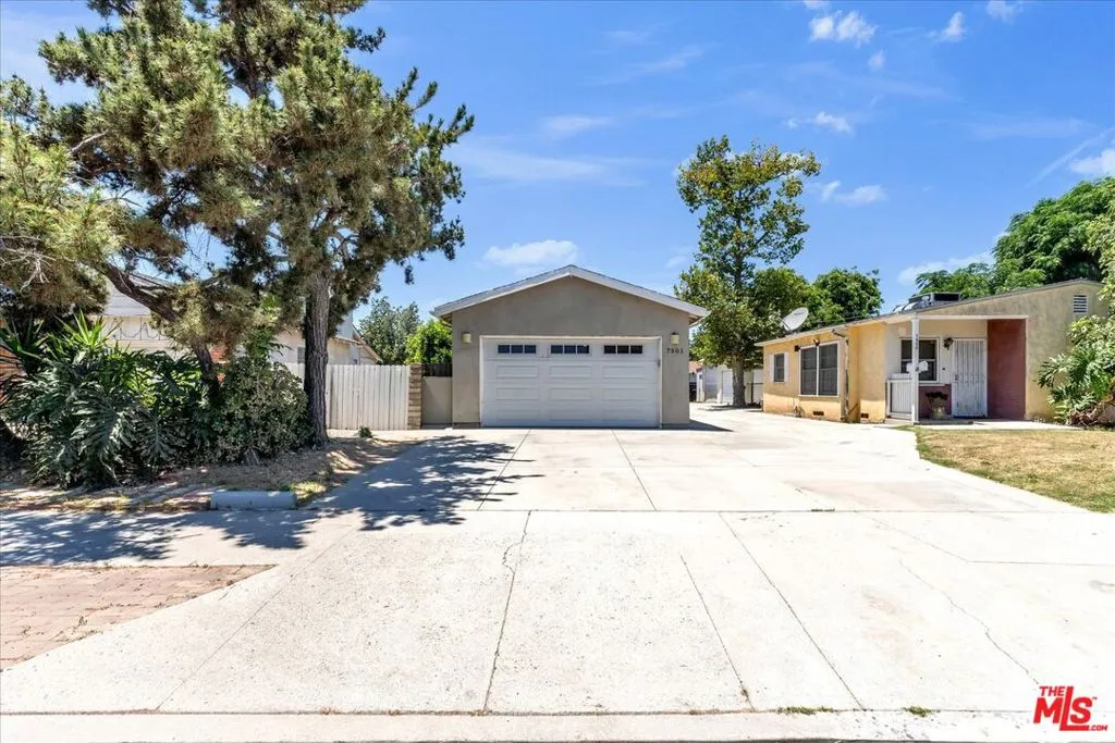 7501 - LEFT HOUSE