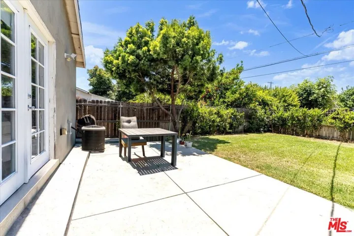7501 - LEFT HOUSE