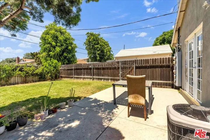 7501 - LEFT HOUSE