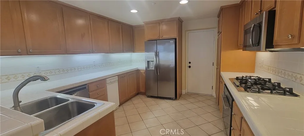 170 Hayward, Irvine, California 92602