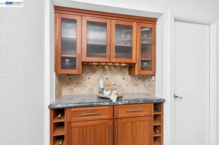 6252 Robin Ct, Pleasanton, California 94588