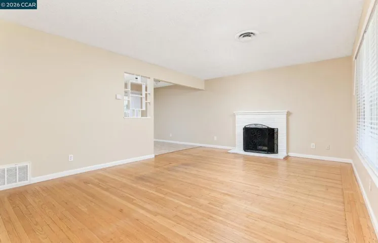 1967 Whitman Way, Sacramento, California 95822