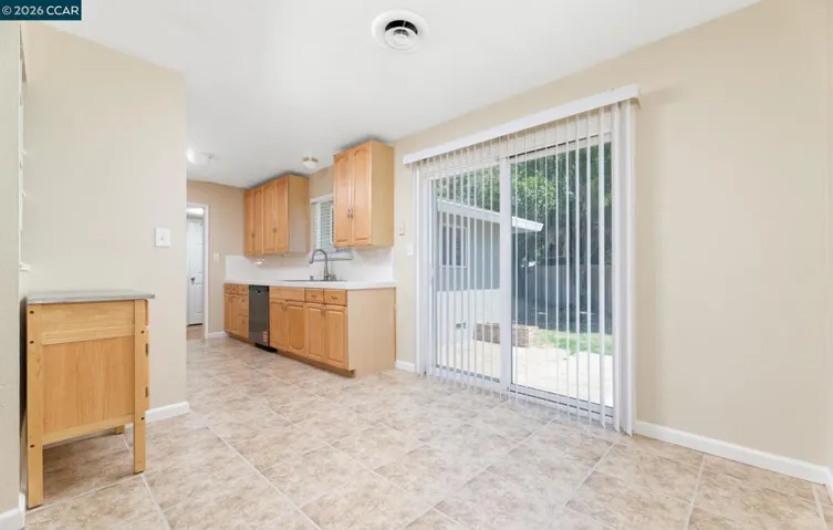 1967 Whitman Way, Sacramento, California 95822