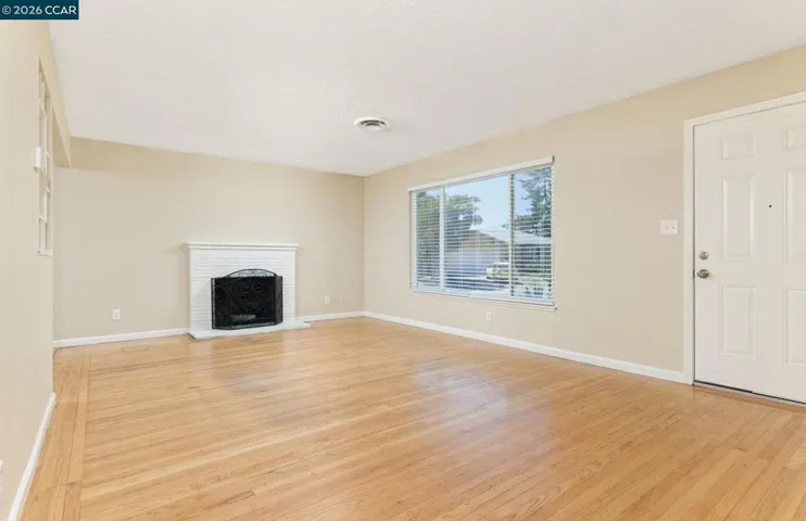 1967 Whitman Way, Sacramento, California 95822