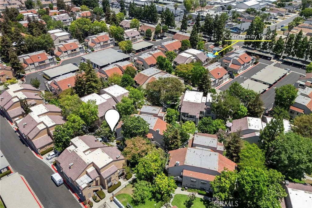 Location of unit and pool