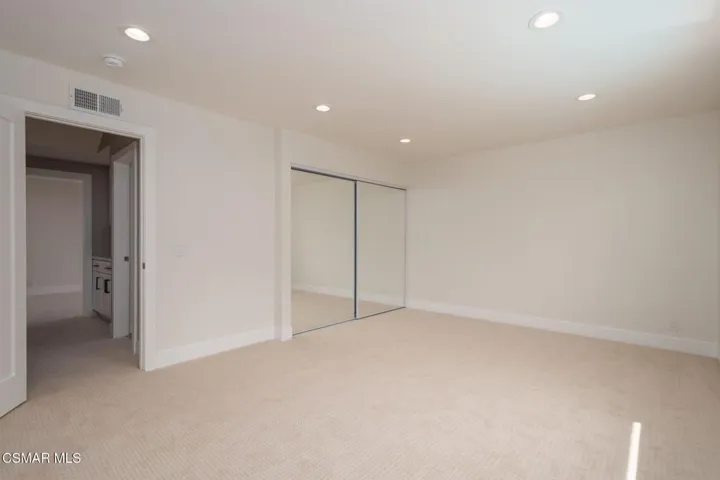 VCV-Daylight- Upstairs bed 2