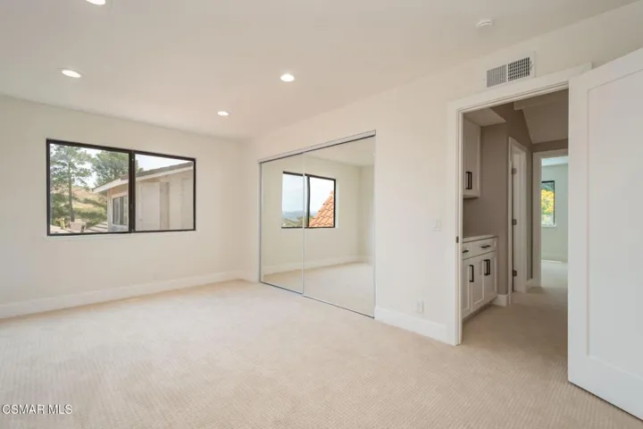 VCV-Daylight- Upstairs bed 3