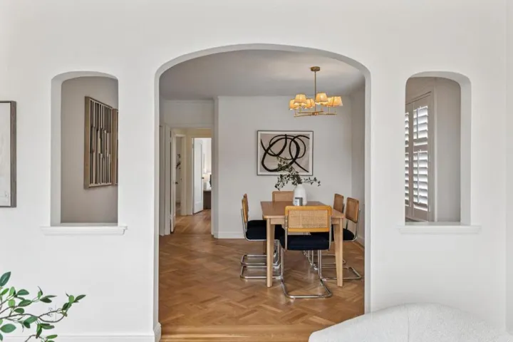 825 Amazon Avenue, San Francisco, California 94112