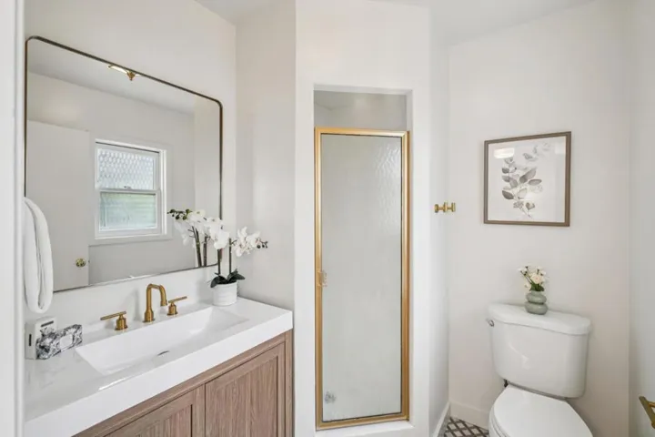 825 Amazon Avenue, San Francisco, California 94112