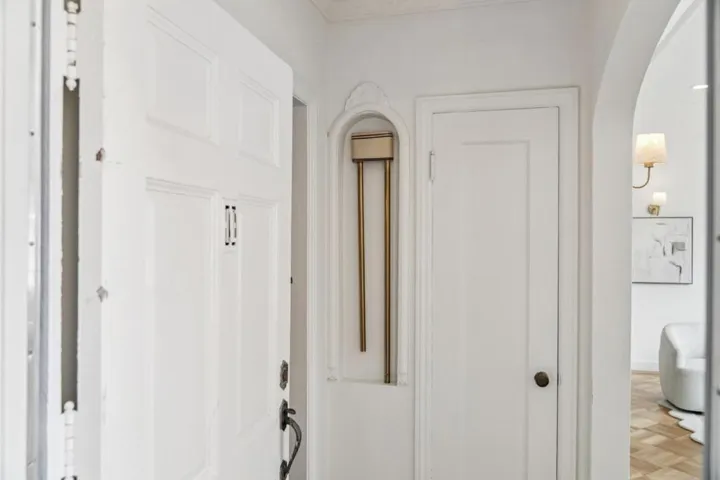 825 Amazon Avenue, San Francisco, California 94112