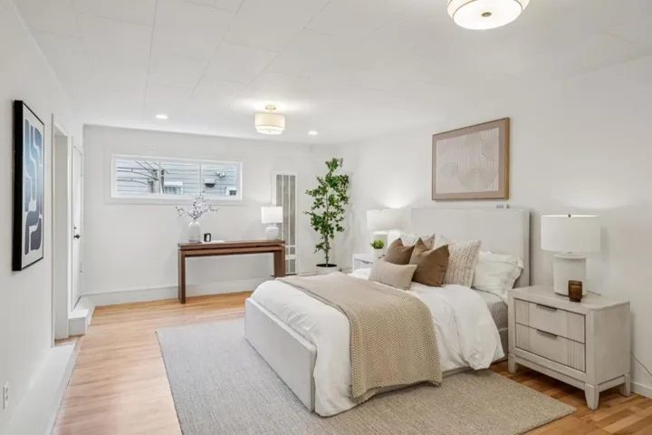 825 Amazon Avenue, San Francisco, California 94112