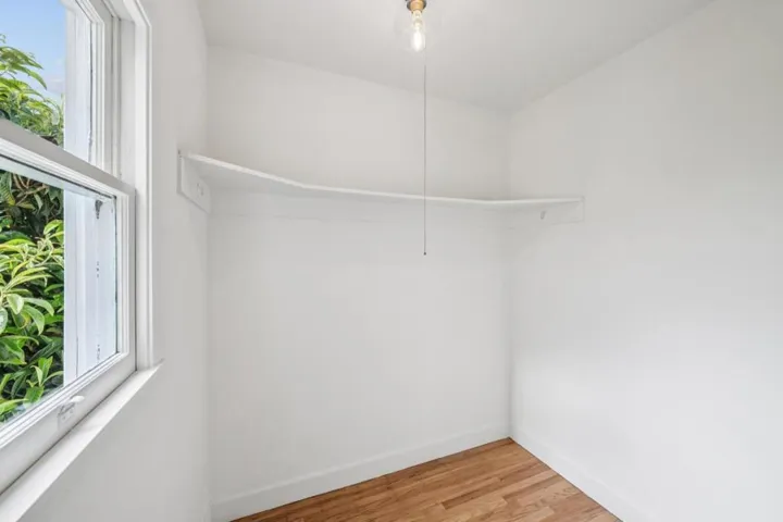 825 Amazon Avenue, San Francisco, California 94112