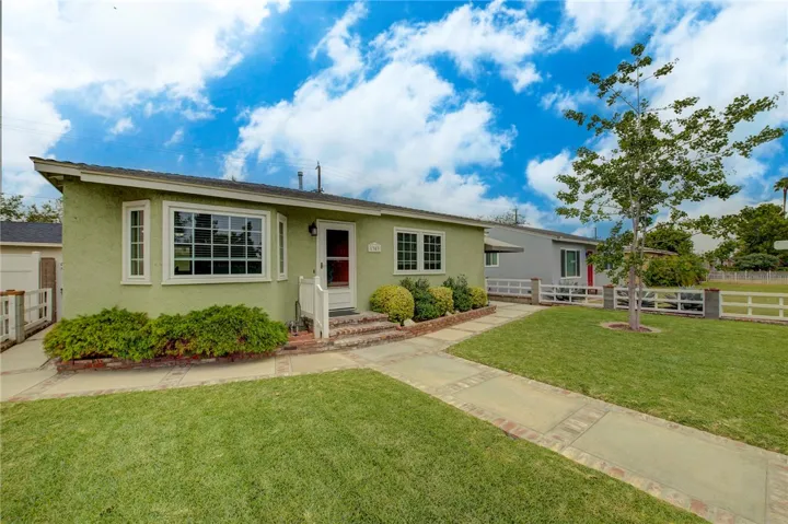 1303 Electric, Gardena, California 90248