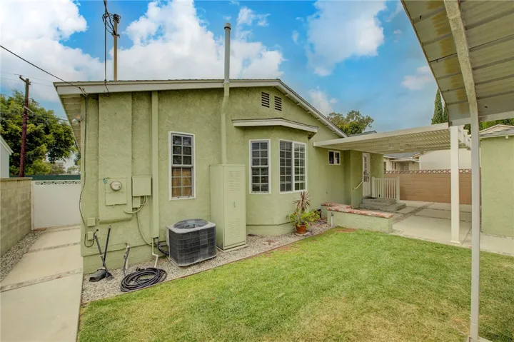 1303 Electric, Gardena, California 90248