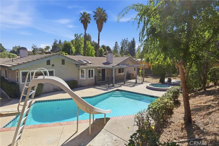 620 Valley View Drive, Redlands, California 92373