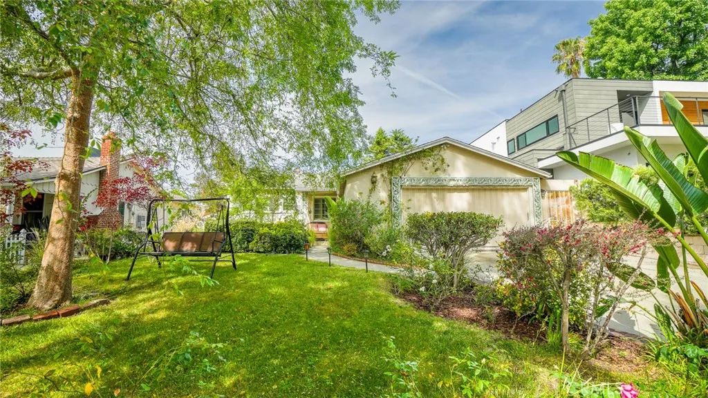 5055 Willowcrest, North Hollywood, California 91601 — photo 4
