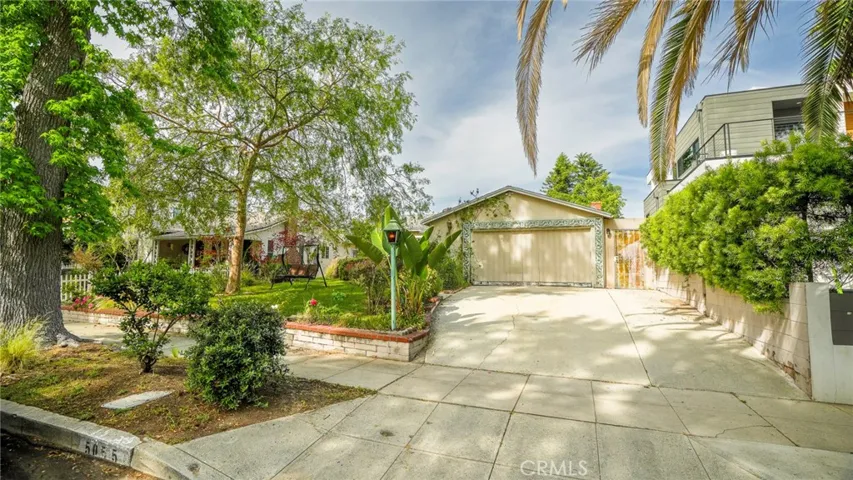 5055 Willowcrest, North Hollywood, California 91601