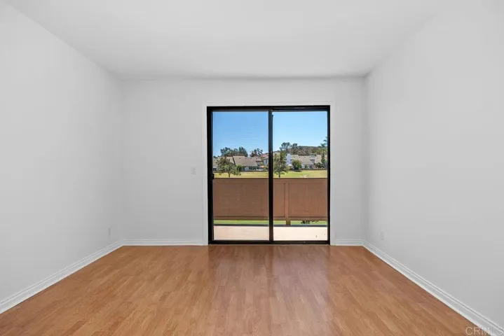 1087 Shadowridge Drive 104, Vista, California 92081
