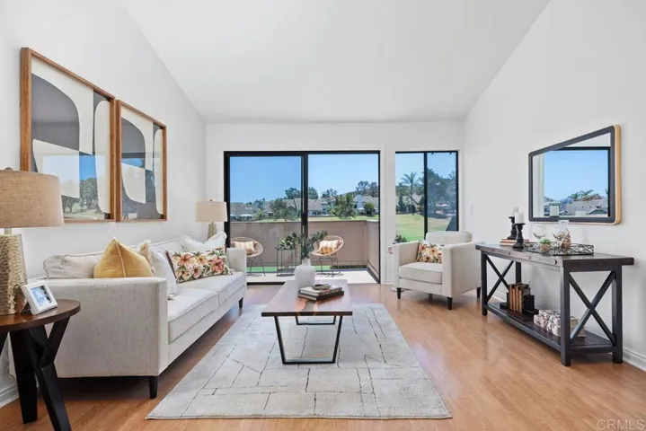 1087 Shadowridge Drive 104, Vista, California 92081