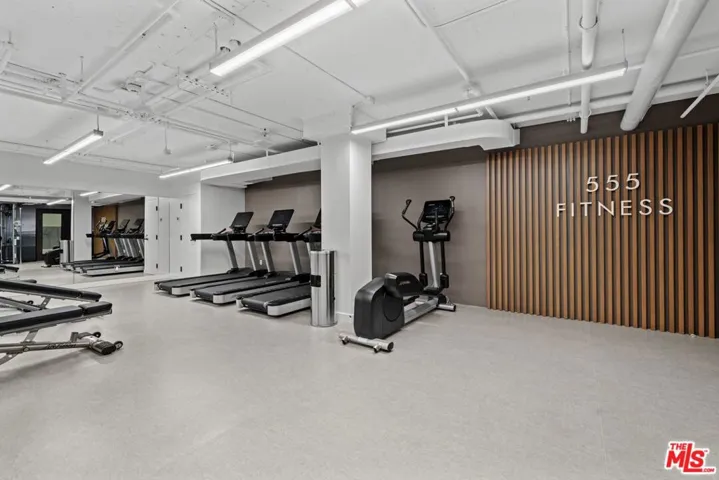 555 S Barrington Avenue 107, Los Angeles, California 90049