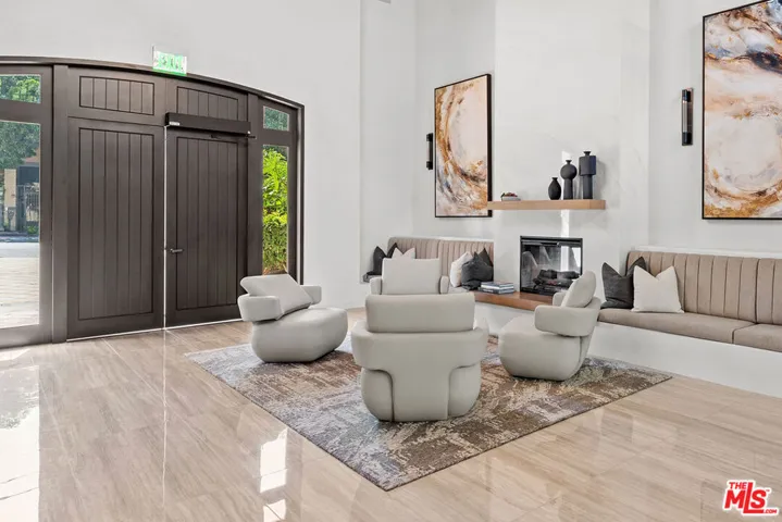 555 S Barrington Avenue 107, Los Angeles, California 90049
