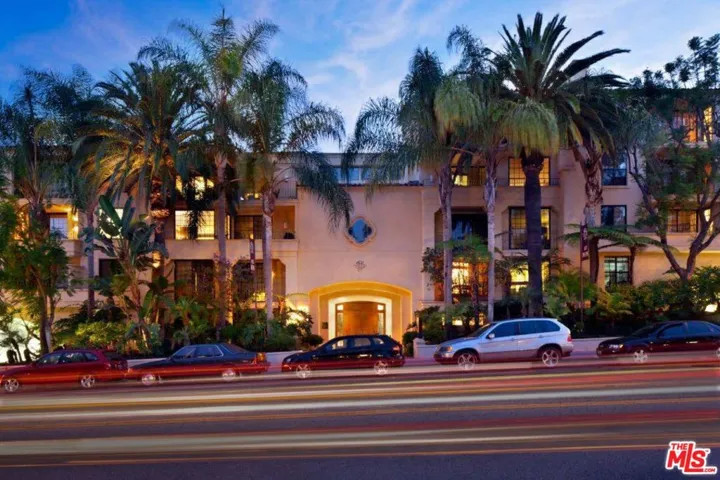 555 S Barrington Avenue 107, Los Angeles, California 90049