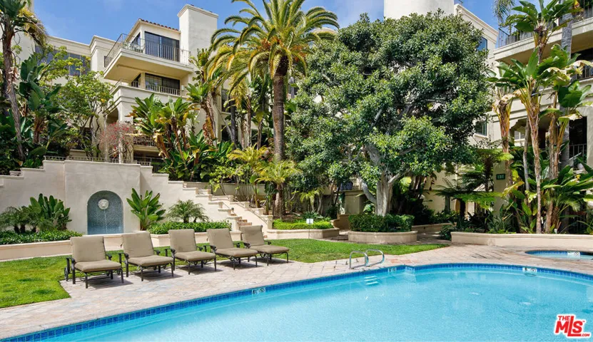 555 S Barrington Avenue 107, Los Angeles, California 90049