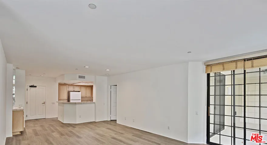 555 S Barrington Avenue 107, Los Angeles, California 90049
