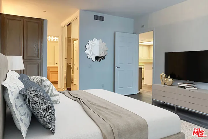 555 S Barrington Avenue 107, Los Angeles, California 90049