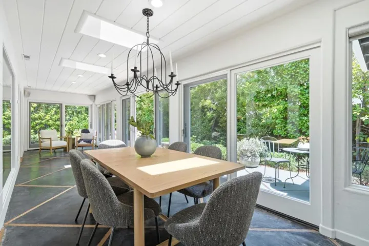1637 Escobita Avenue, Palo Alto, California 94306