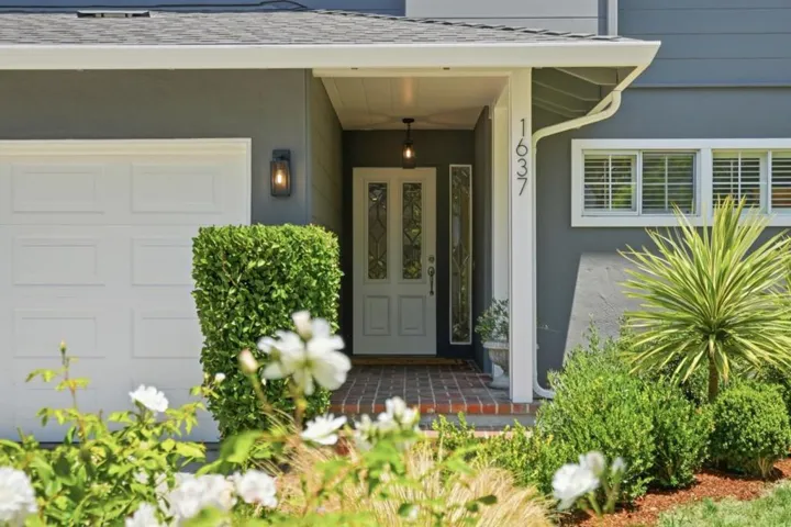 1637 Escobita Avenue, Palo Alto, California 94306