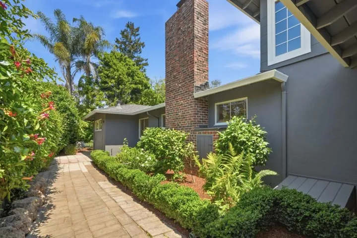 1637 Escobita Avenue, Palo Alto, California 94306