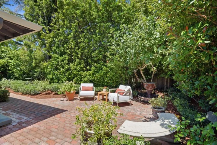 1637 Escobita Avenue, Palo Alto, California 94306
