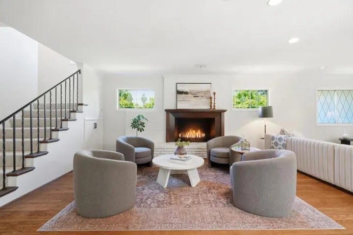 1637 Escobita Avenue, Palo Alto, California 94306