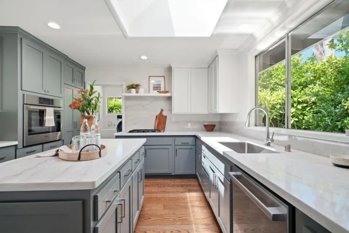 1637 Escobita Avenue, Palo Alto, California 94306