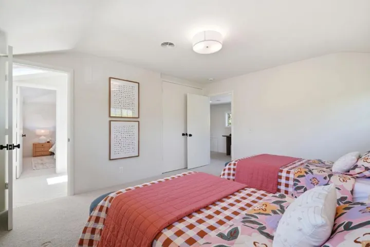 1637 Escobita Avenue, Palo Alto, California 94306