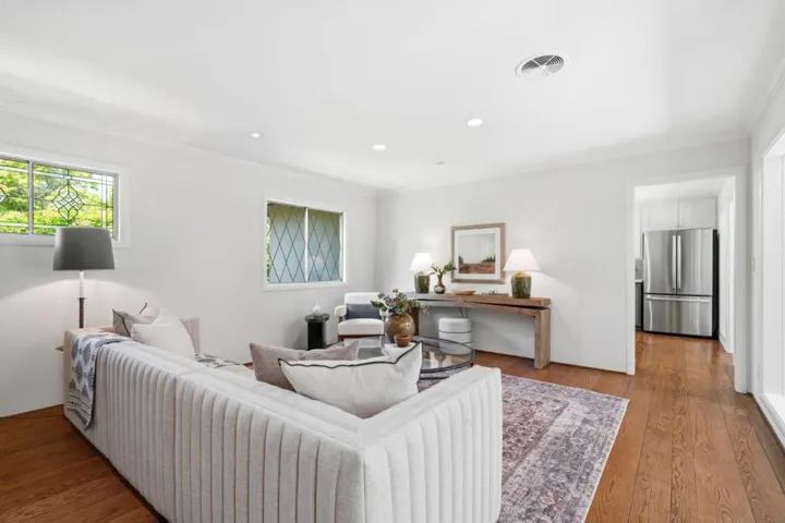 1637 Escobita Avenue, Palo Alto, California 94306