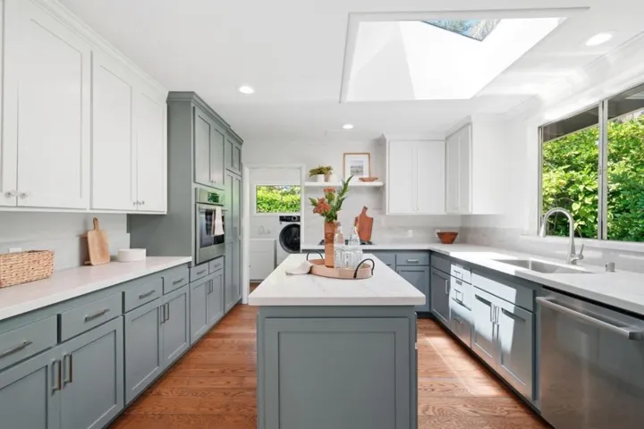 1637 Escobita Avenue, Palo Alto, California 94306