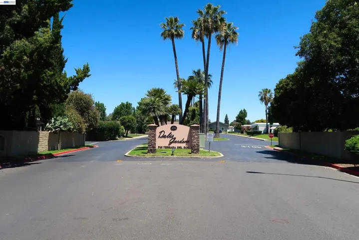 2203 Dalis Dr, Concord, California 94520