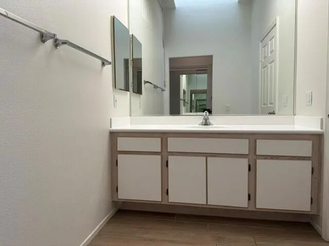 bathroom2
