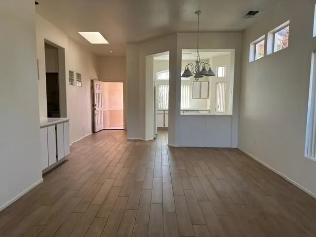 living area 3