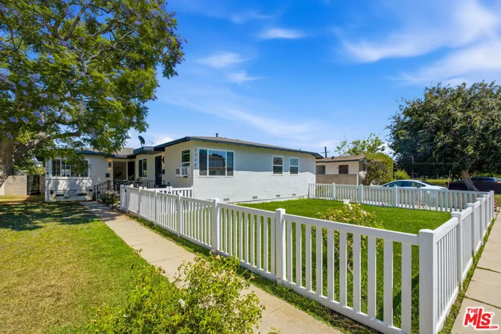 8324 Barnsley Avenue, Los Angeles, California 90045