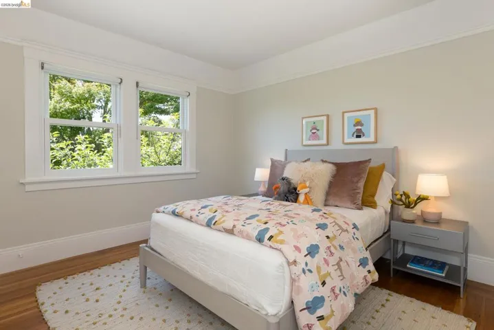 2537 Scenic Avenue, Oakland, California 94602-3024