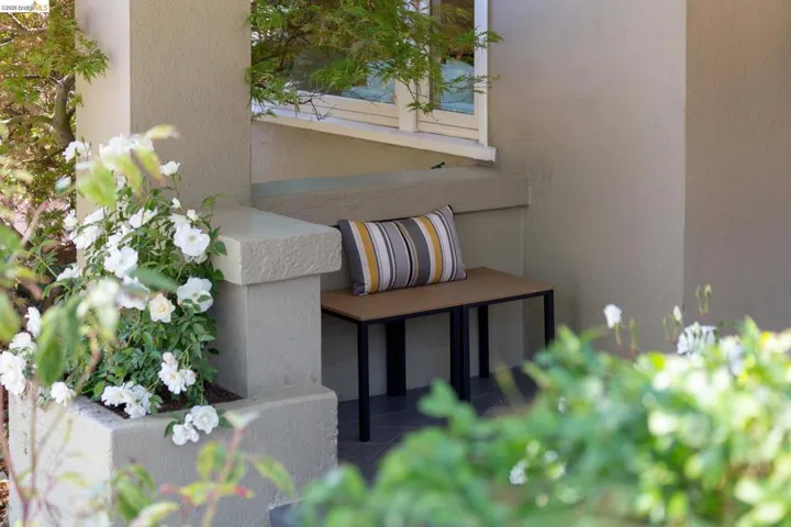 2537 Scenic Avenue, Oakland, California 94602-3024