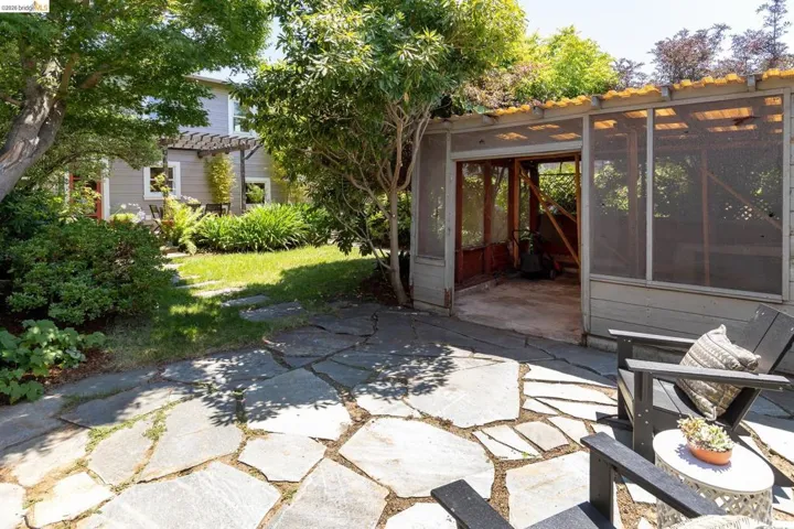 2537 Scenic Avenue, Oakland, California 94602-3024