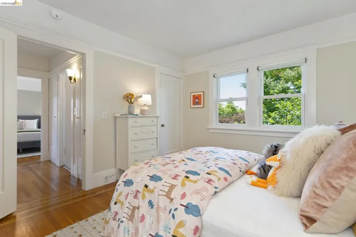2537 Scenic Avenue, Oakland, California 94602-3024